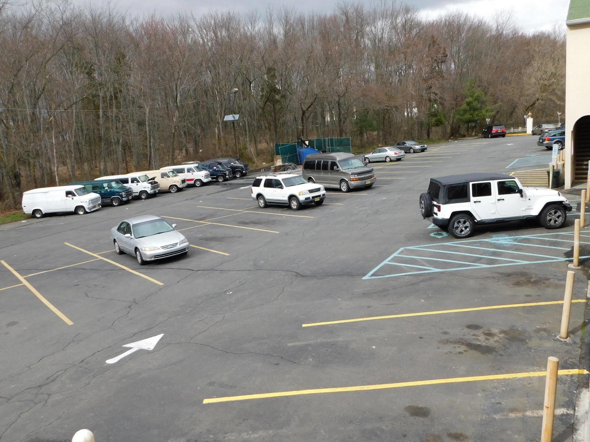 Hotel Vicenza Monmouth Junction Exterior foto